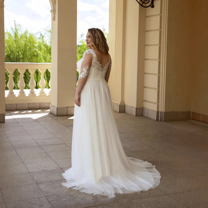 Plus Size Wedding Dress Fashion V-neck Lace Puffy Gown